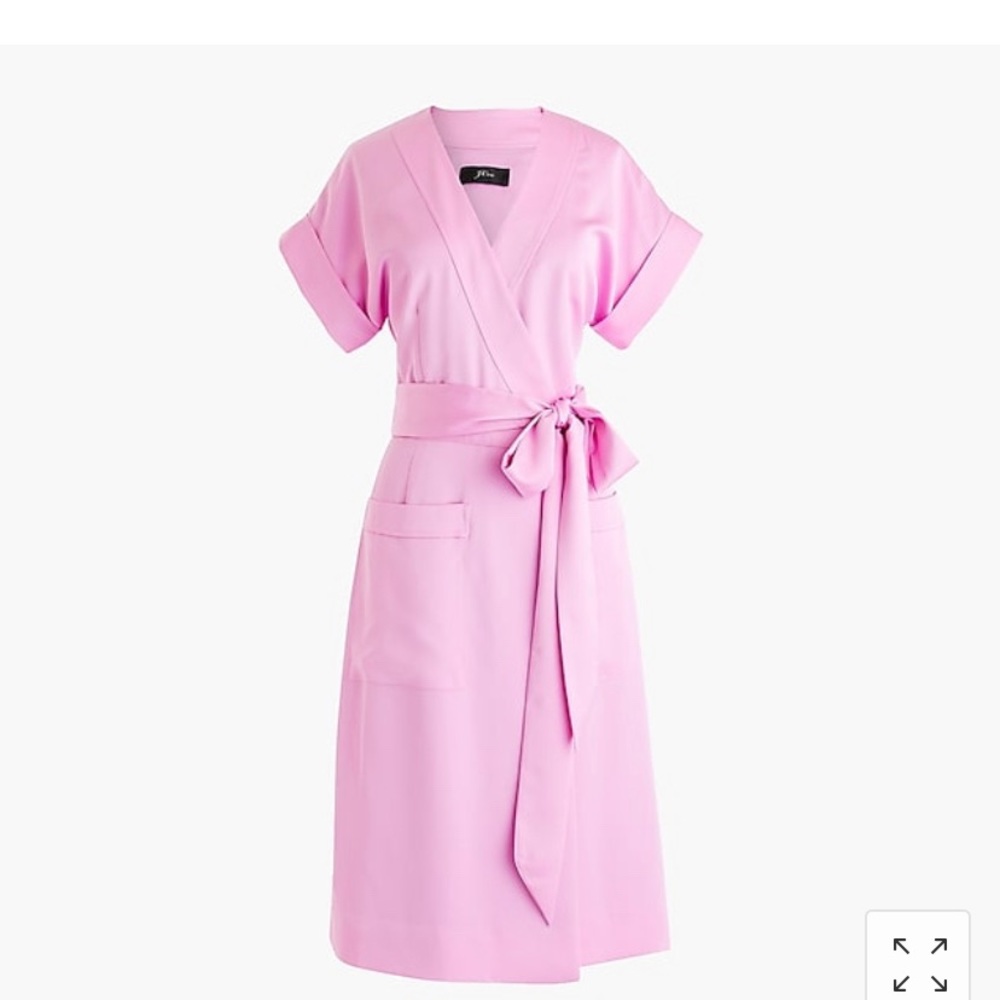 NWT Short-sleeve wrap dress in satin-back crepe
